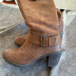 boc Women's Tan Heeled Boots